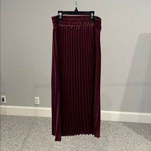 Jun & Ivy Burgundy Pleated Skirt